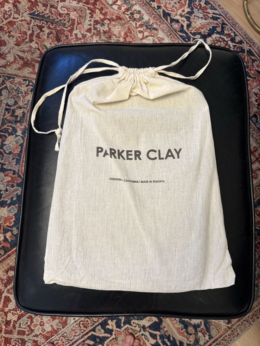 Brand New: Parker Clay Leather Laptop Sleeve – Dark Gray / Black