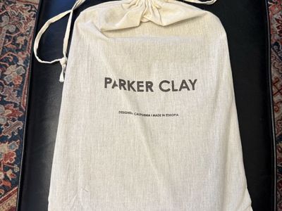 Brand New: Parker Clay Leather Laptop Sleeve – Dark Gray / Black