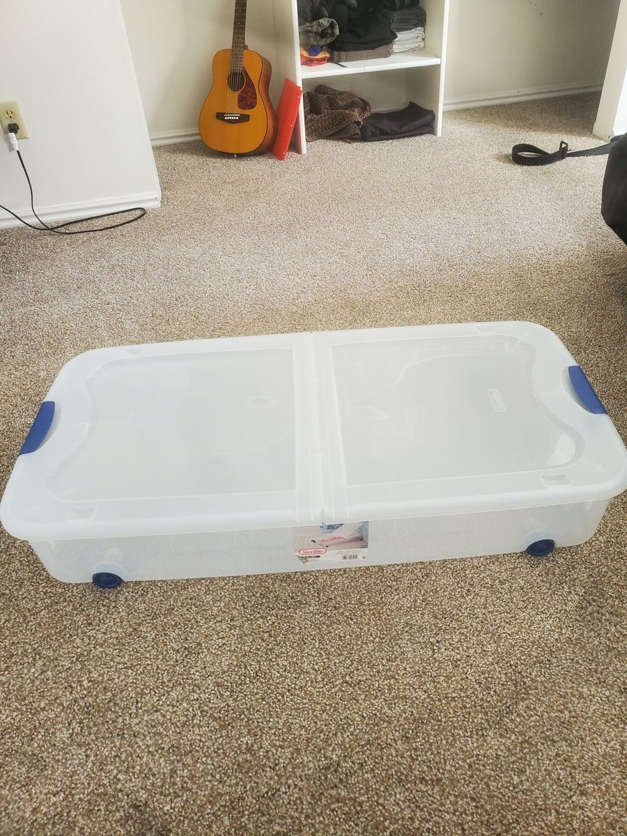 Slim Tote