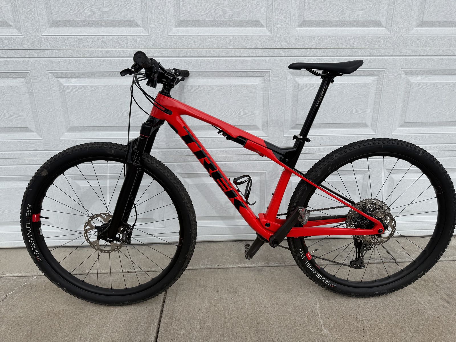 2024 Trek Supercaliber Gen 2 Large Carbon Wheels