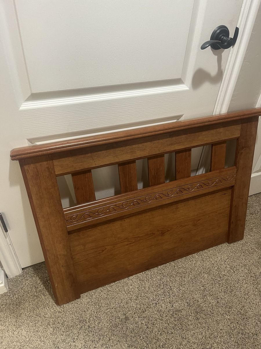 Twin bed headboard wall mount
