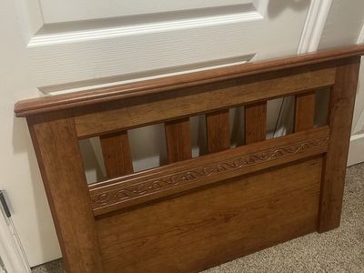 Twin bed headboard wall mount