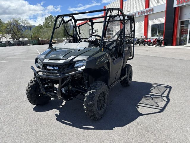 2026 Honda Pioneer 700-4 Deluxe Black Forest Green