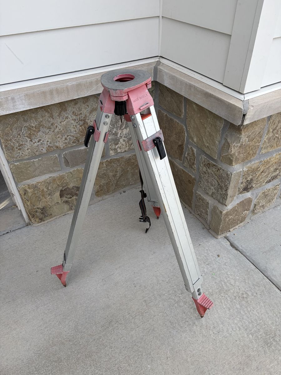 Aluminum Surveyor Tripod