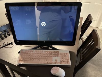 HP desktop PC, with Windows 11