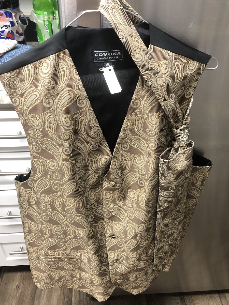 Covona Italian Design Men's Gold Paisley Silk Vest & Necktie Set - Size M/L
