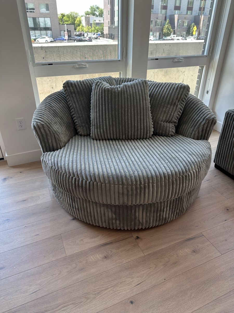 Oversized Swivel Accent Chair