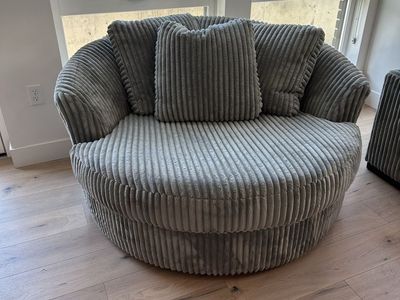 Oversized Swivel Accent Chair