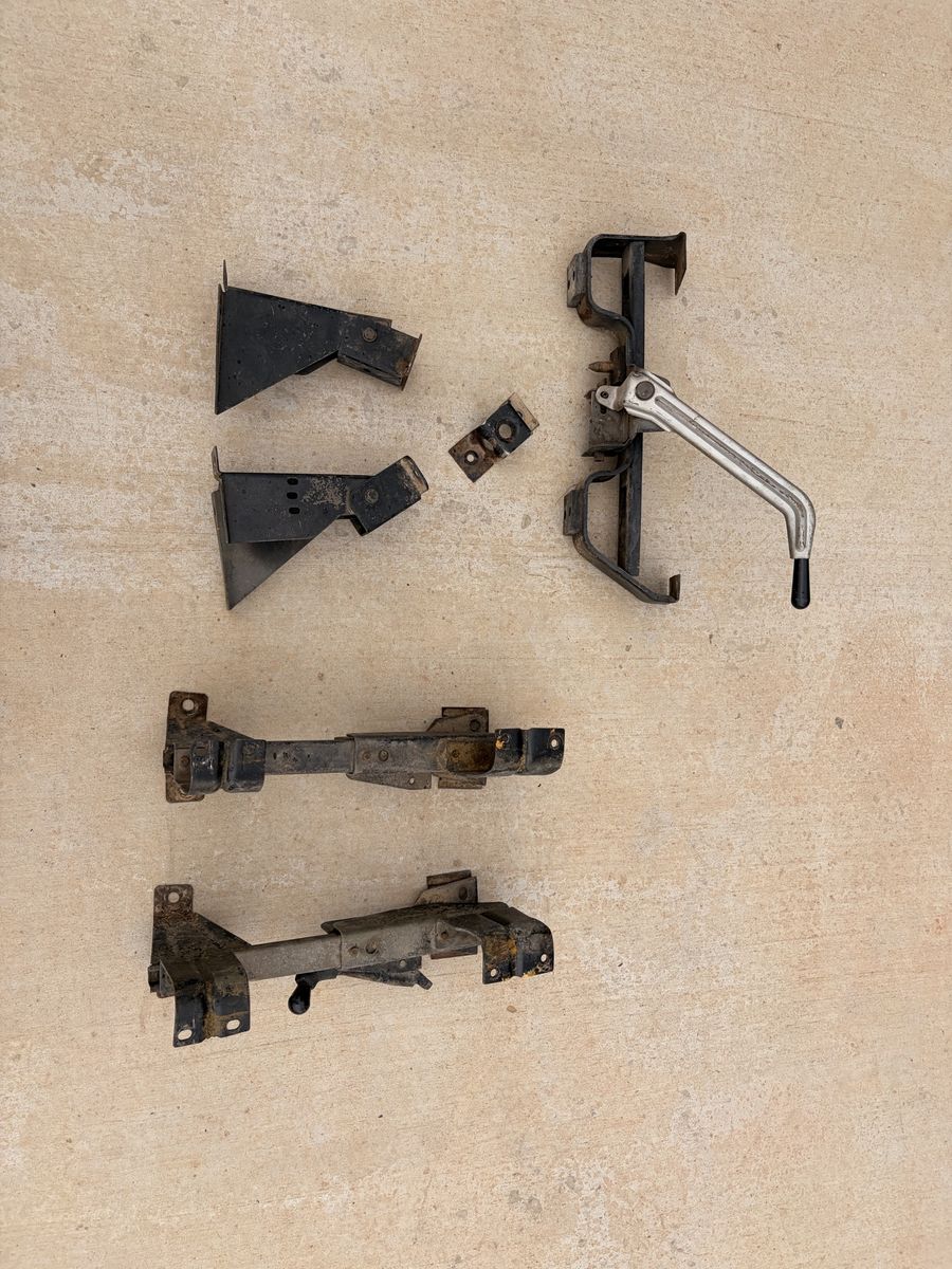Blazer seat brackets