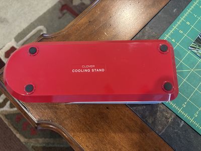 Clover Mini Iron II Cooling Stand