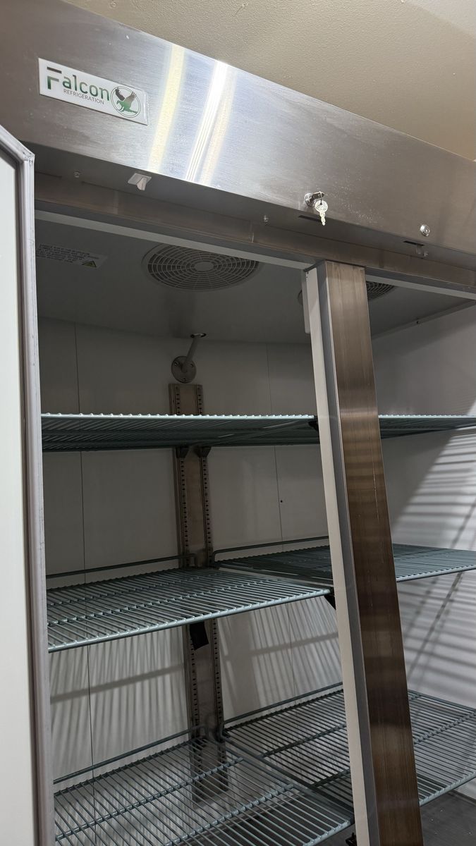 Commercial freezer