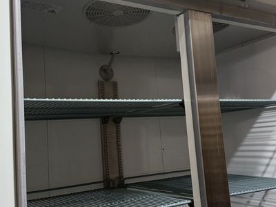 Commercial freezer