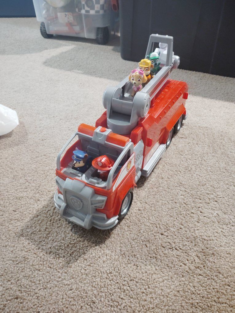 paw patrol fire truck
