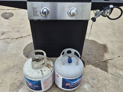Moving Sale! 2-Burner Propane Gas Grill with Side Burner & 2 Propane Tanks