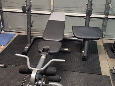 Weight bench