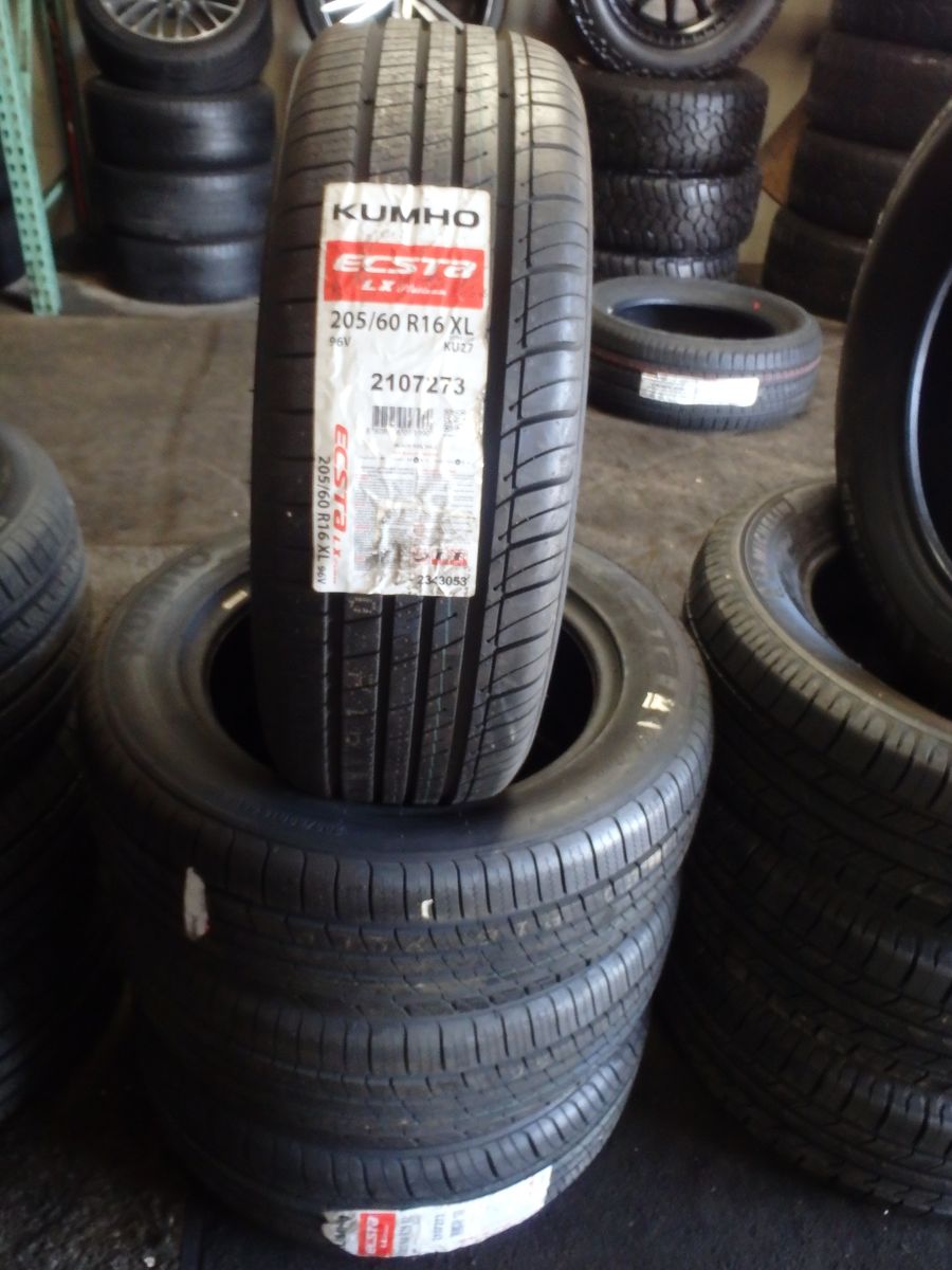 205/60R16 KUMHO ECSTA LX PLATINUM SET OF NEW TIRES