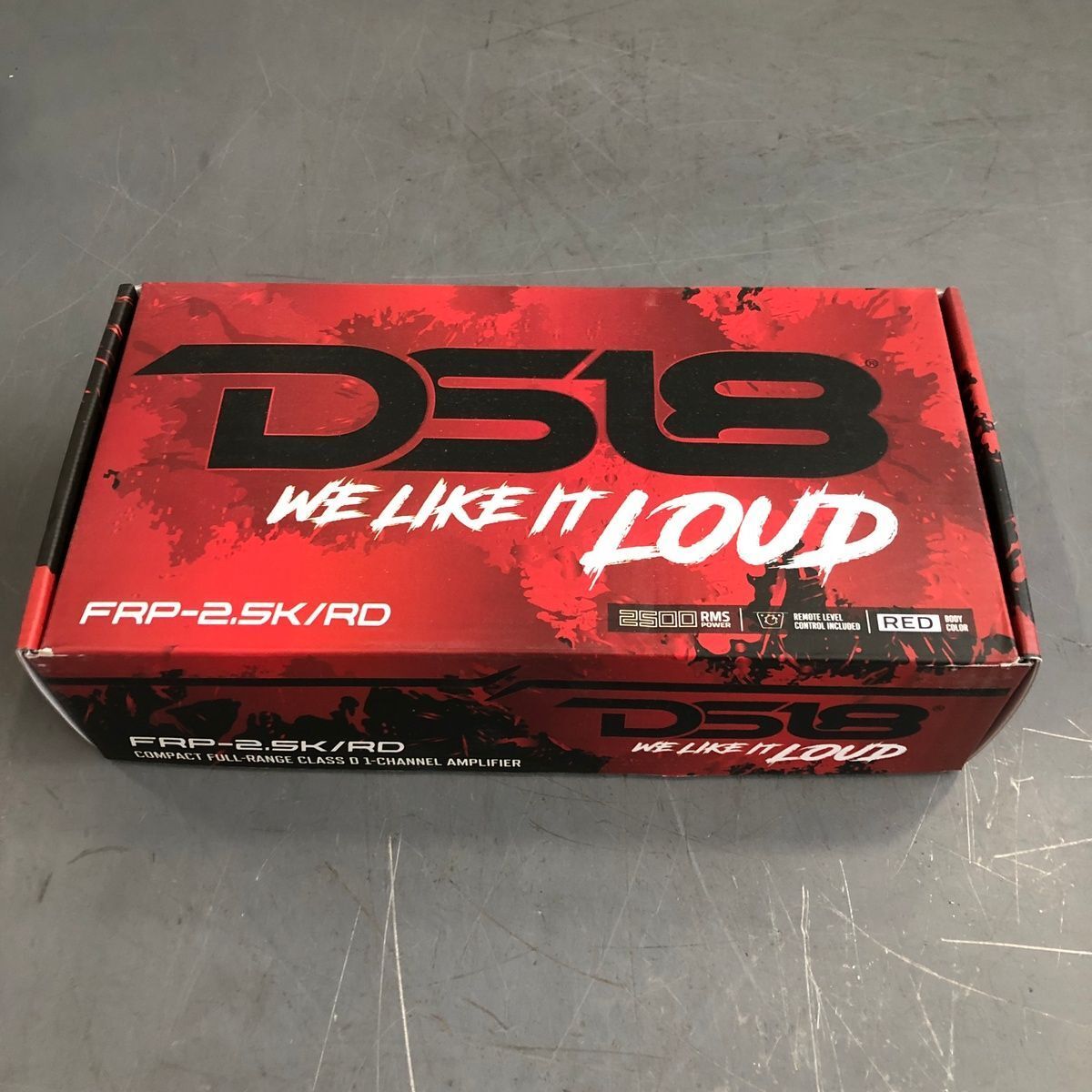 DS18 FRP-2.5K/RD COMPACT FULL RANGE CLASS D 1-CHANNEL AMPLIFIER 2500W RMS @ 1OHM RED