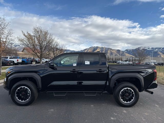 2025 Toyota Tacoma TRD Off-Road HV