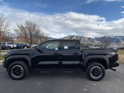 2025 Toyota Tacoma TRD Off-Road HV