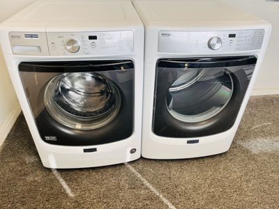 Maytag Maxima Series Washer And Dryer Set