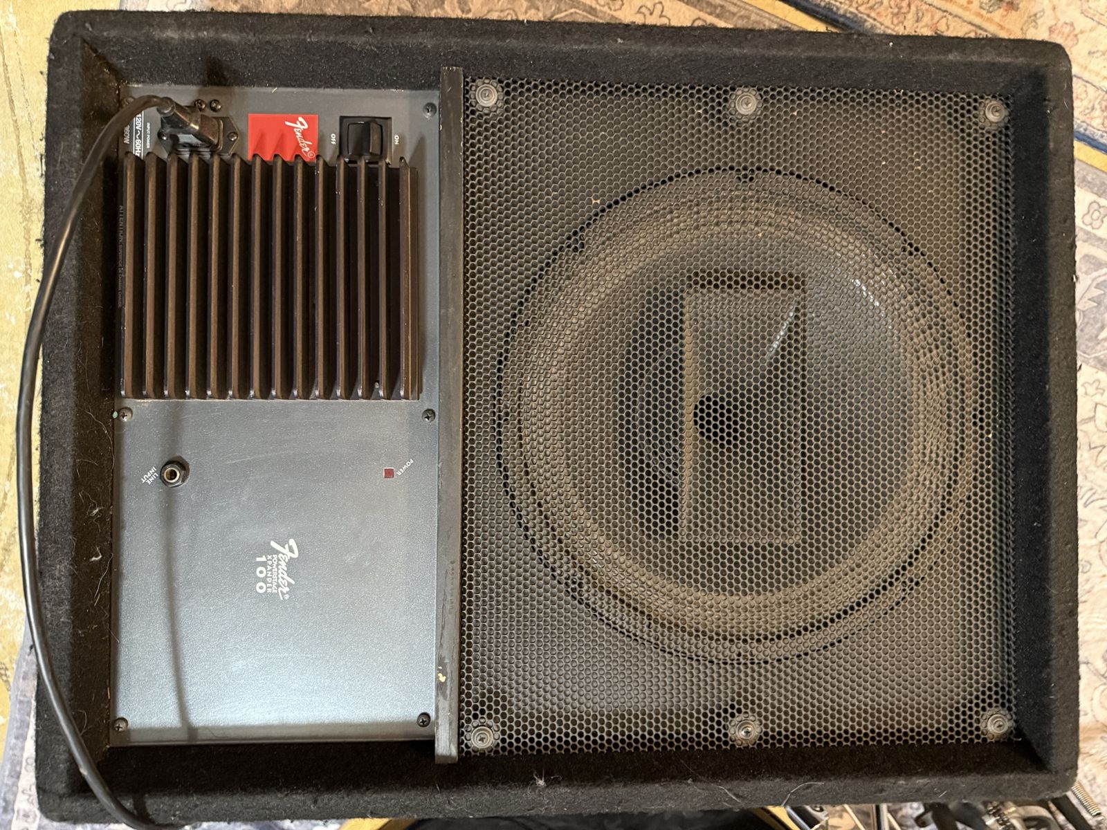 Fender 100 powered speaker