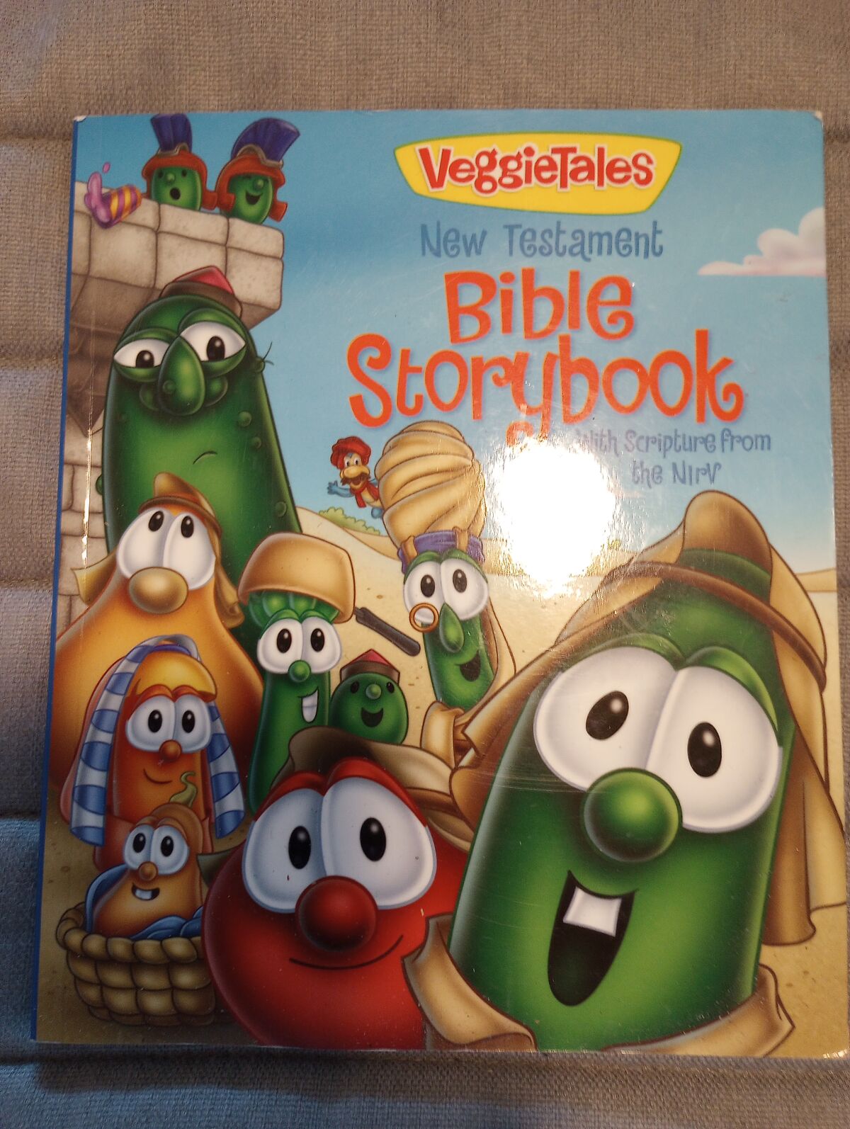 VeggieTales New Testament NIrV Bible Storybook Paperback - 20 Stories!