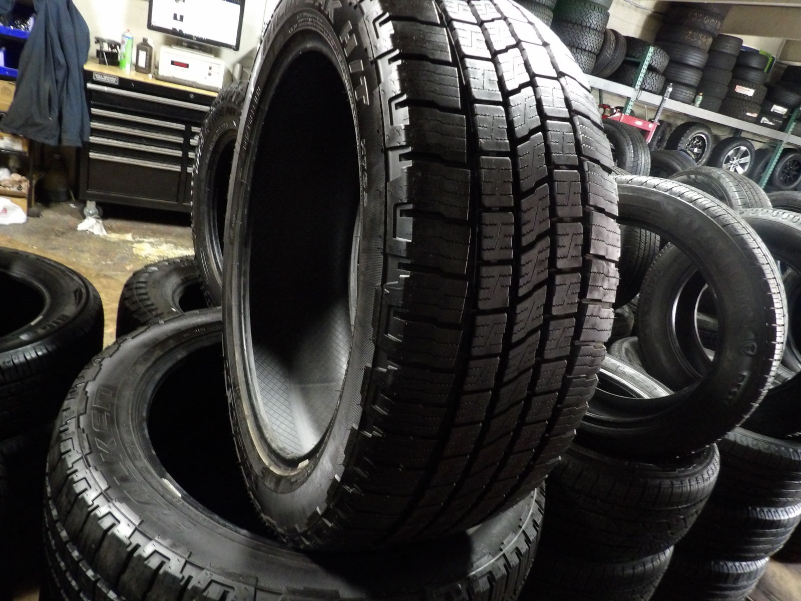 235/50R18 FIRESTONE DESTINATION LE3 SET OF USED TIRES 