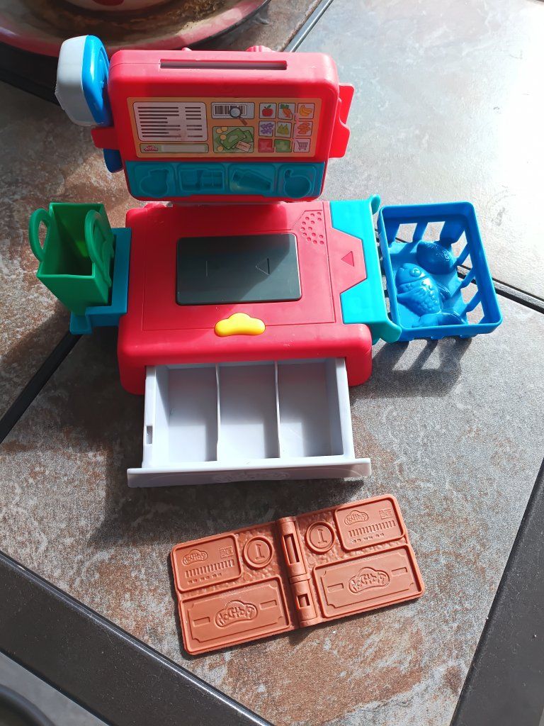 Play-Doh Cash Register Playset with Accessories