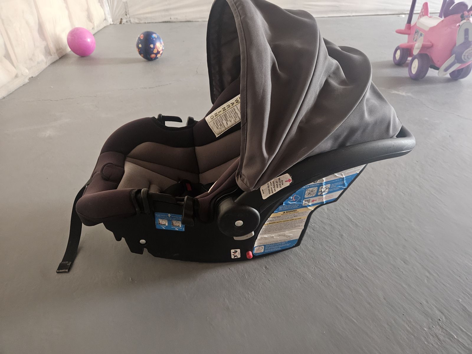 Baby carrier car seat and base