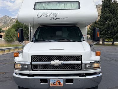 Super C motorhome- 34’