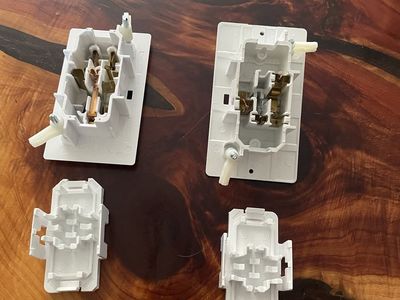 Mobile Home/RV Electrical Outlets & Light Switches - White - Set of 4