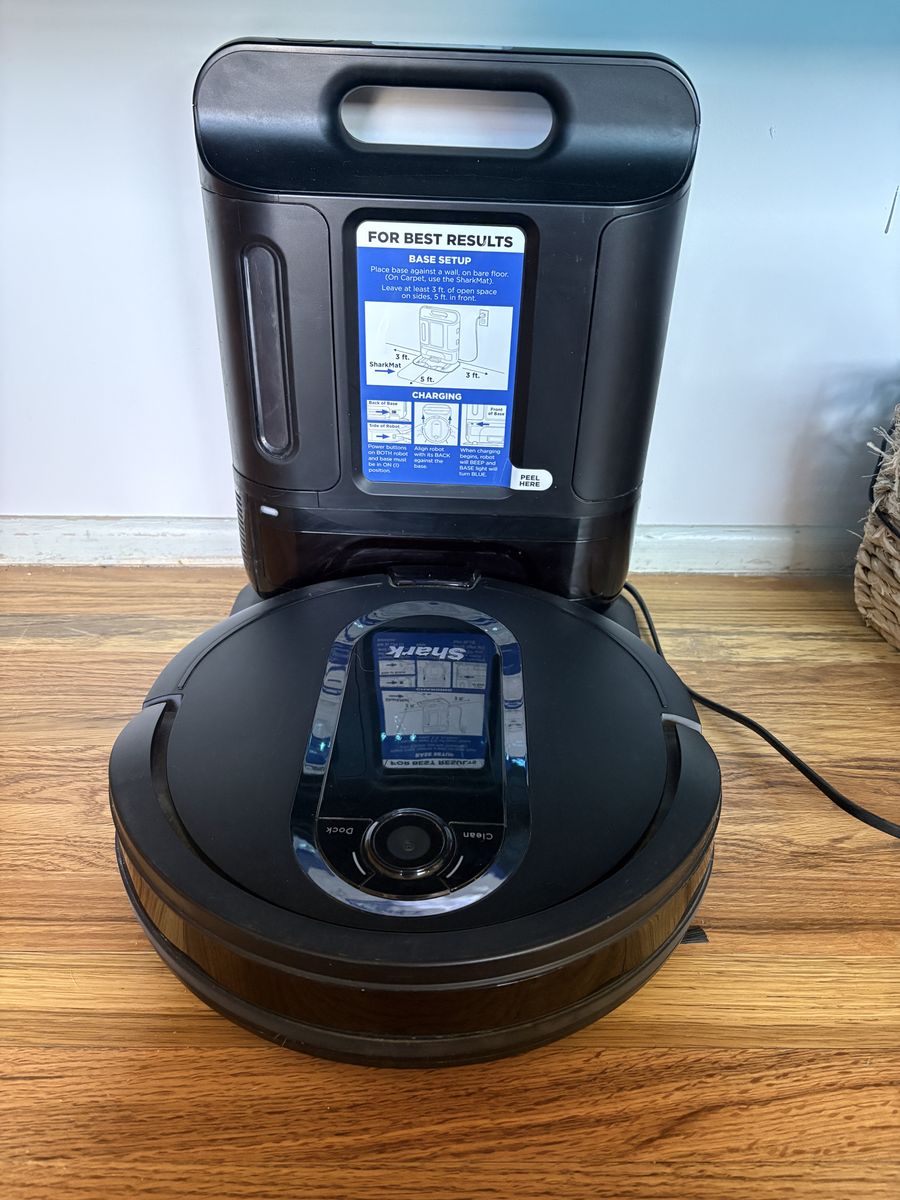 Shark Robot Vacuum IQ Self Empty