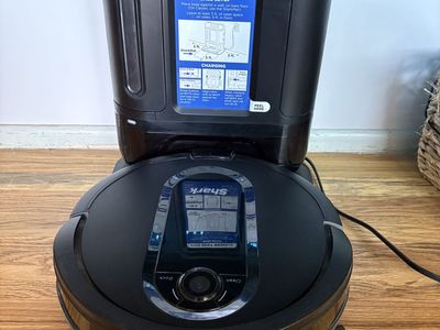 Shark Robot Vacuum IQ Self Empty
