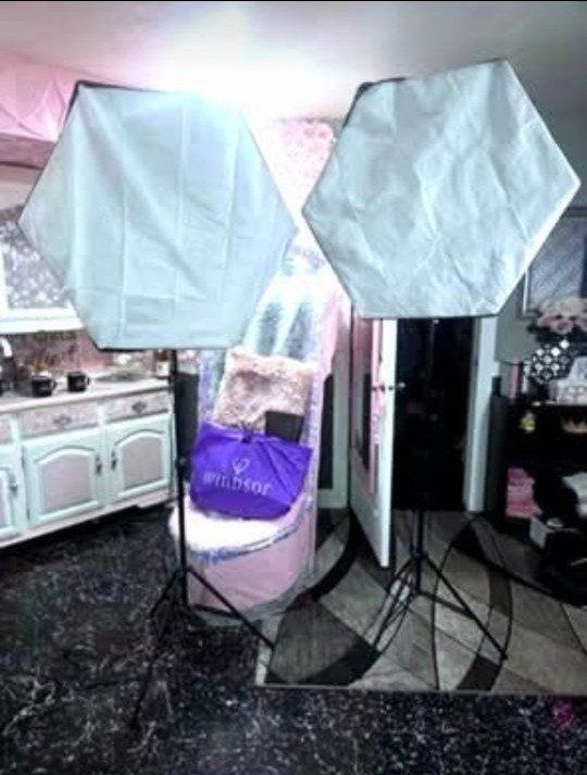 Pro LED Softbox Kit for Content Creation/Photography - TikTok - Barely Used