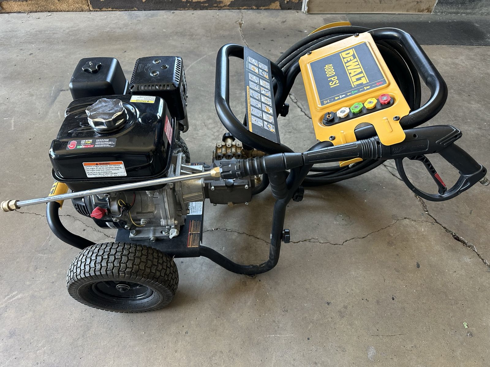 Dewalt pressure washer 4,000 psi multiple tips