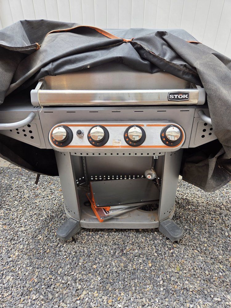 STOK Quattro 4-Burner Propane Gas Grill with Cast Iron Grates & Side Burner