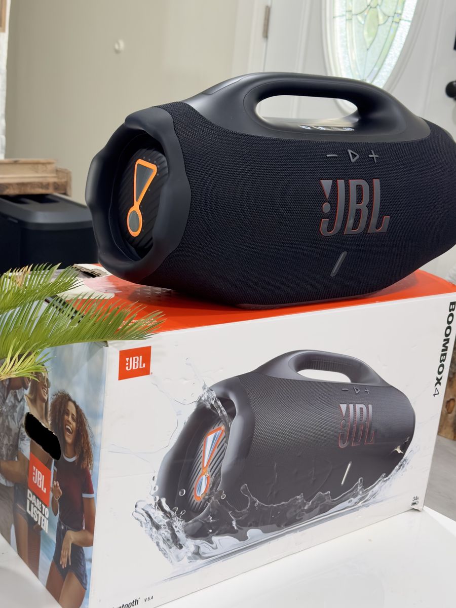 JBL Boombox Portable Bluetooth Speaker in Black with Original Box