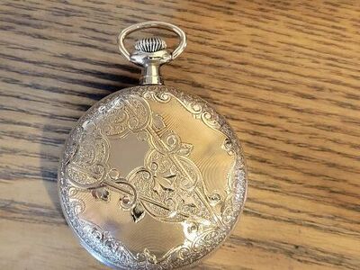 I’m selling this used vintage HAMPDEN 16 size pocket watch