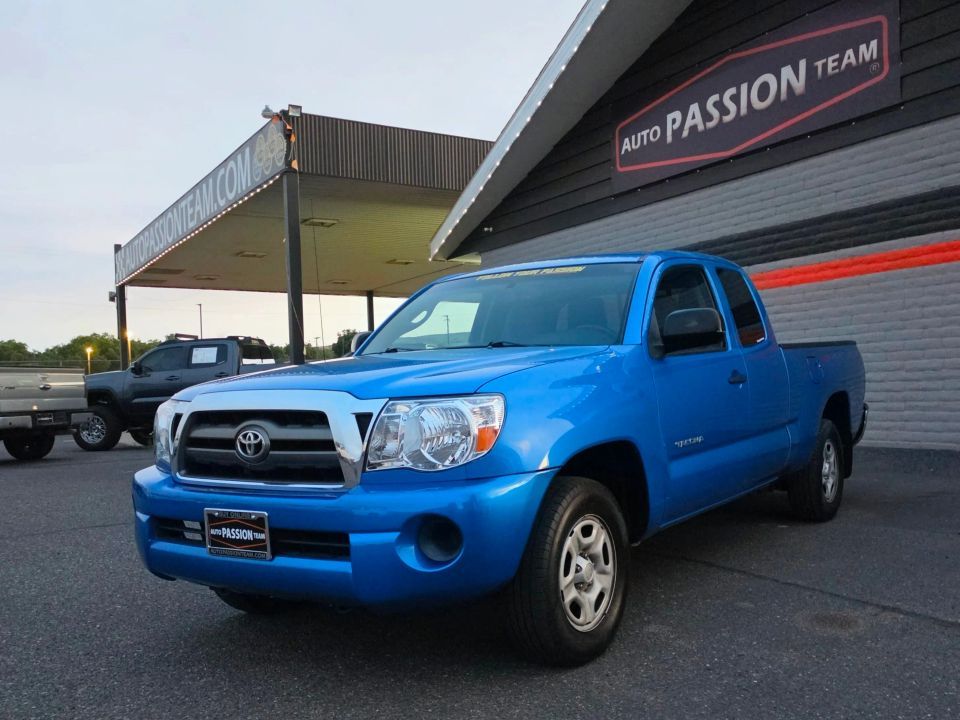 2009 Toyota Tacoma Base