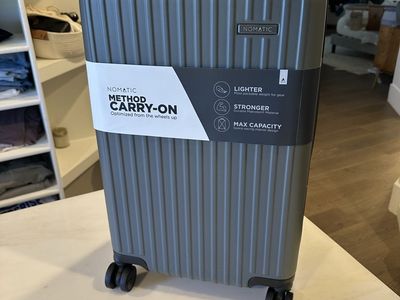 New Nomatic Method Carry-on NWT Carry on