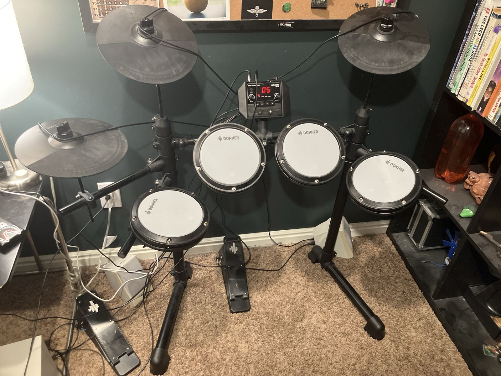 DONNER DED-80 Electric Drum Set - Electronic Drum Kit with 4 Mesh Pads and Pedals