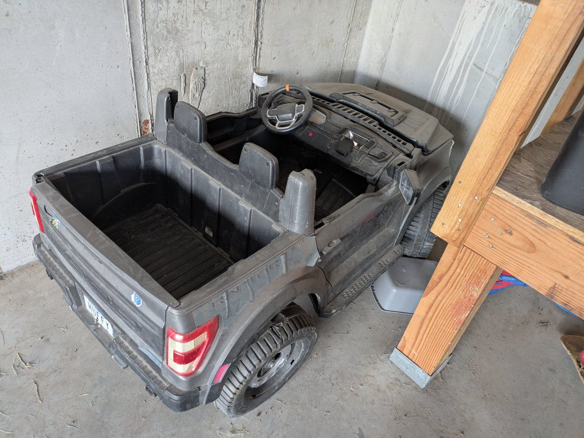 Used Huffy Ford Raptor Ride-On Toy Car Truck - Black power wheels