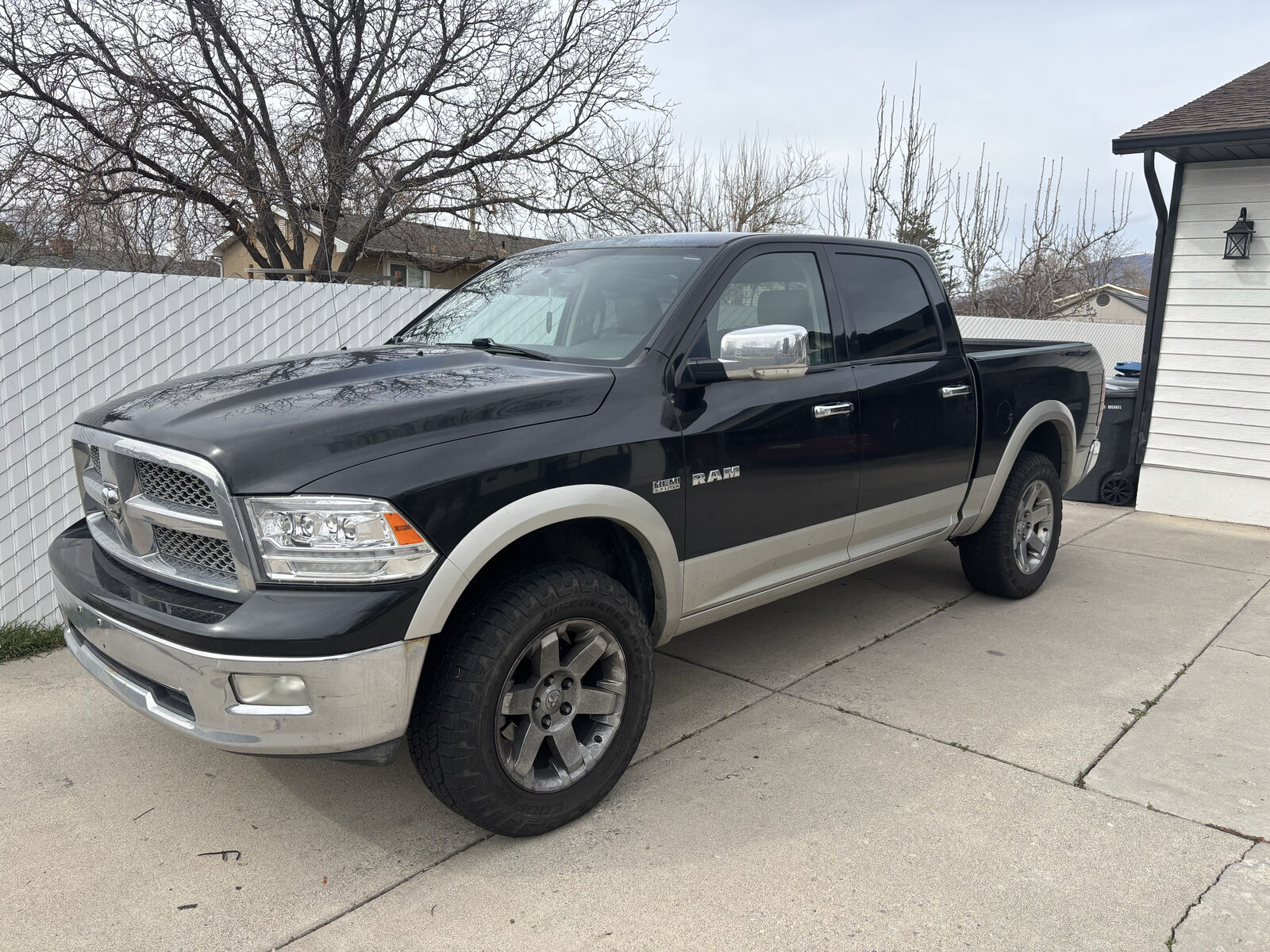2009 DODGE RAM 1500 Laramie
