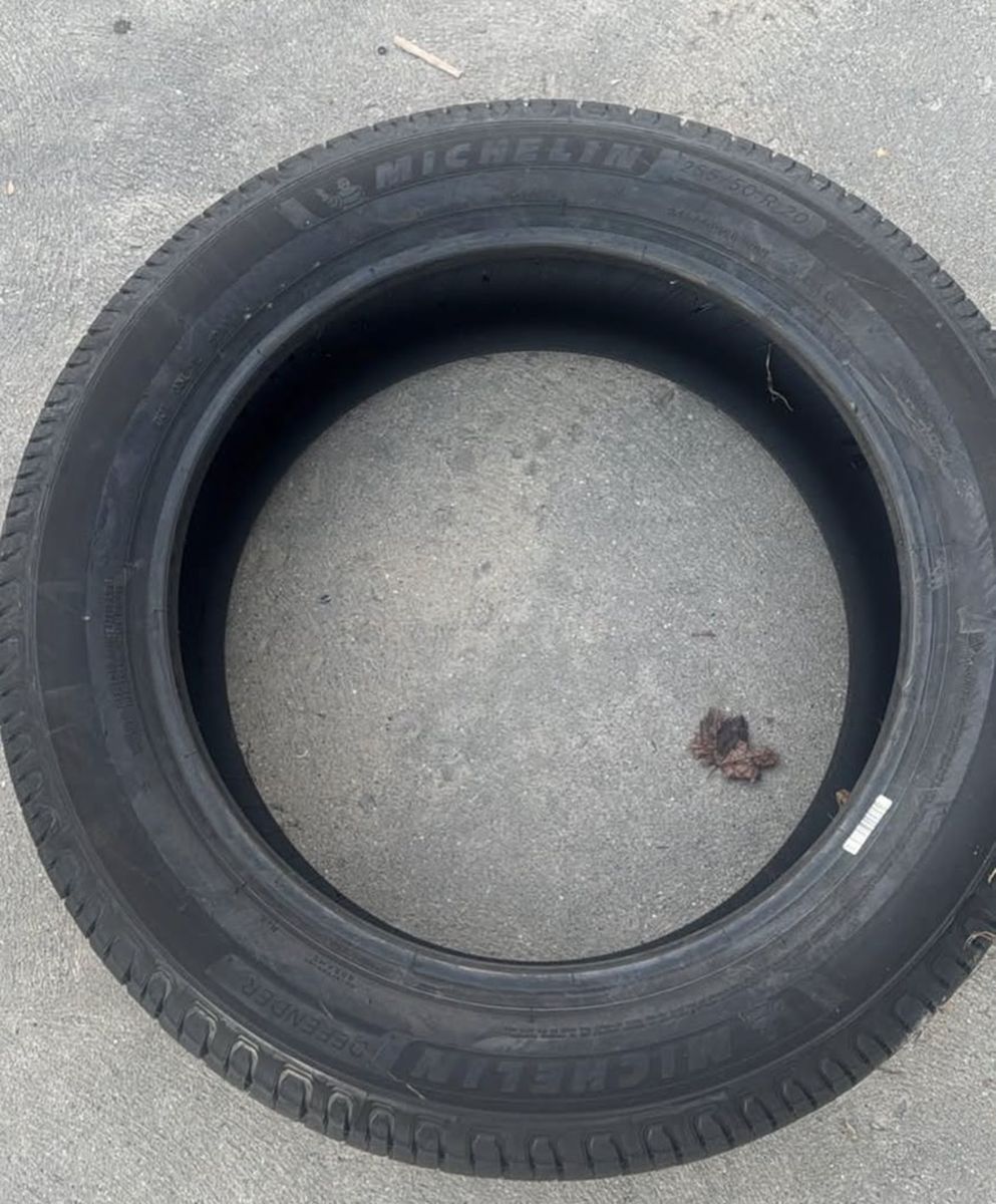 Michelin Defender LTX M/S 255/50R20 All-Season Truck/SUV Tire 109H