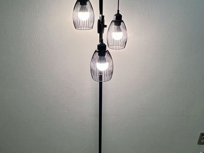 Floor lamp