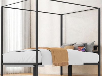 Brand New Queen Size 4-Poster Canopy Bed Frame