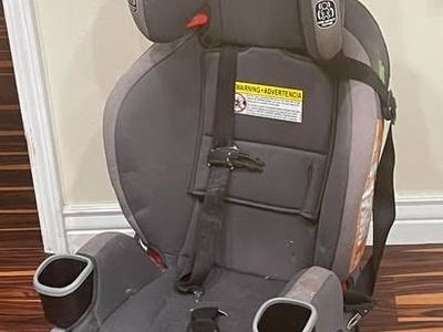 Toddler car seat (Graco)