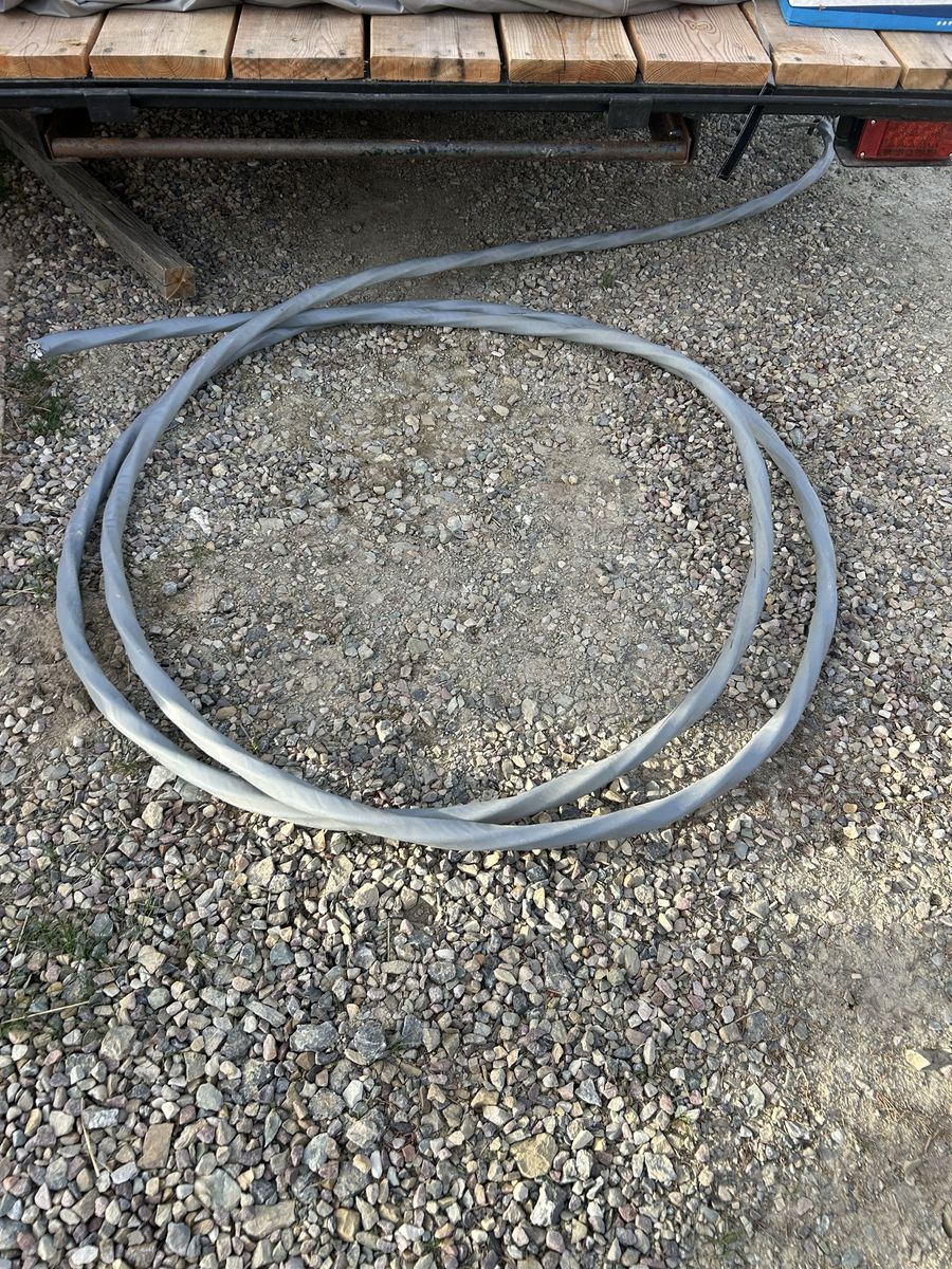 2/0  3 lead plus ground wire