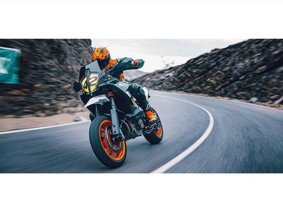 2024 KTM 890 SMT