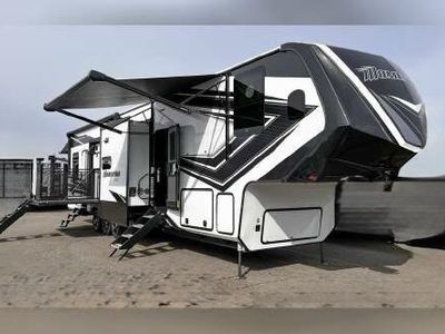 2021 Grand Design Momentum 399TH-R Toy Hauler